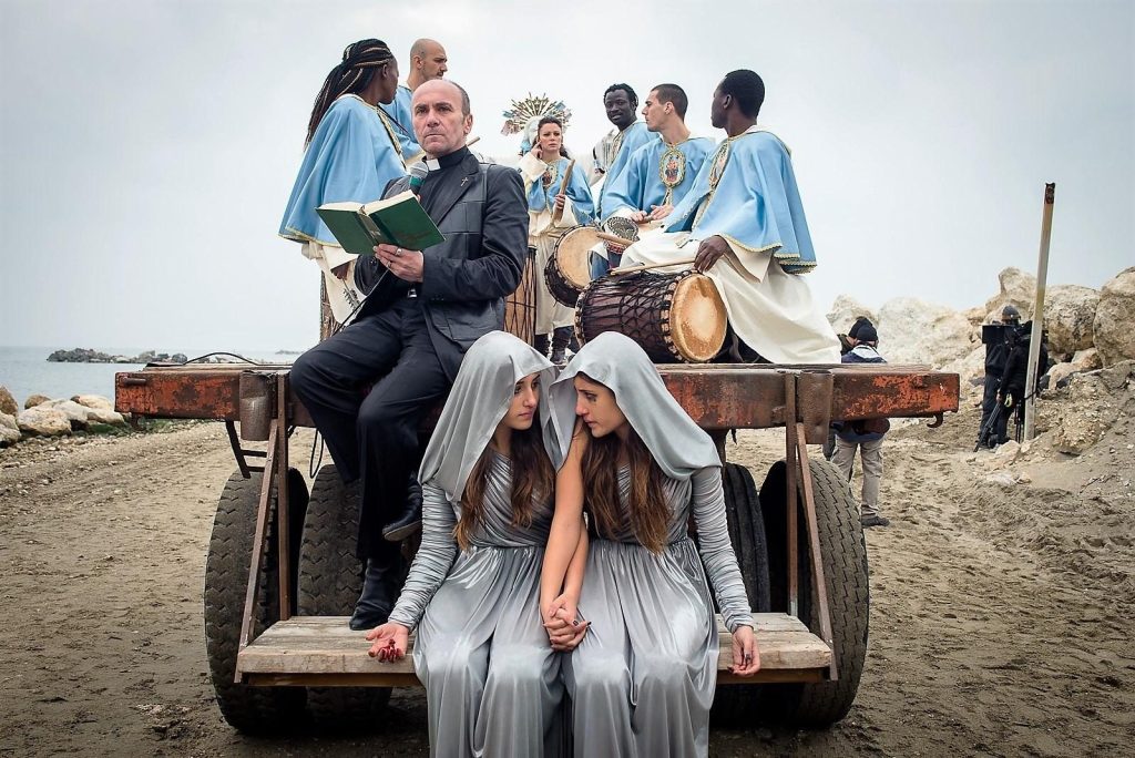 Un fotogramma dal film "Indivisibili"