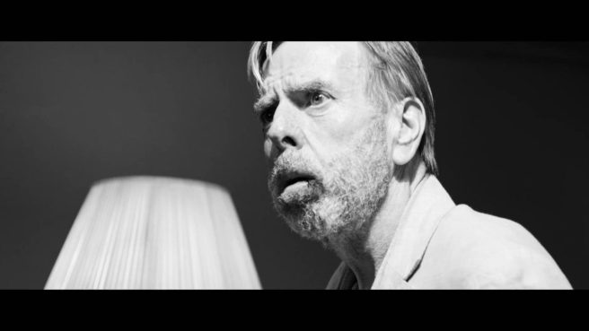 Un fotogramma dal film "The Party"