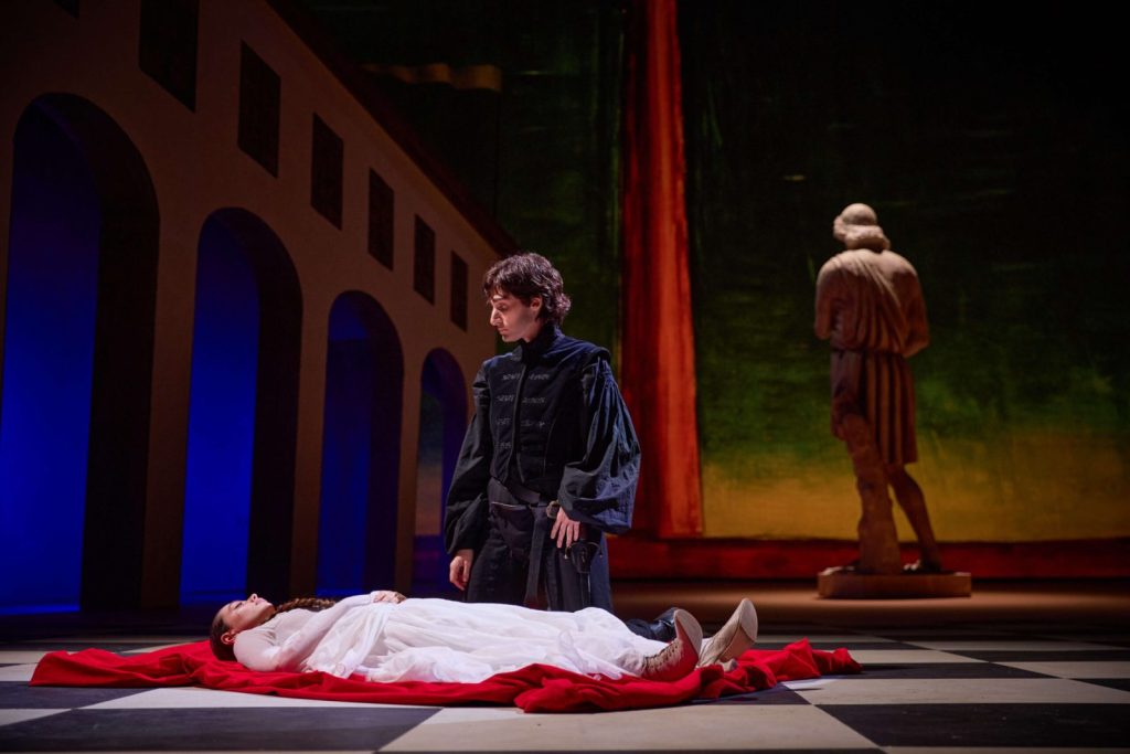 Un fotogramma dal film "Romeo è Giulietta"
